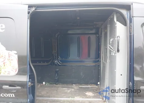 2017 Ford Transit-250 z USA, uszkodzony, nr VIN 1FTYR2CM5HKA33286